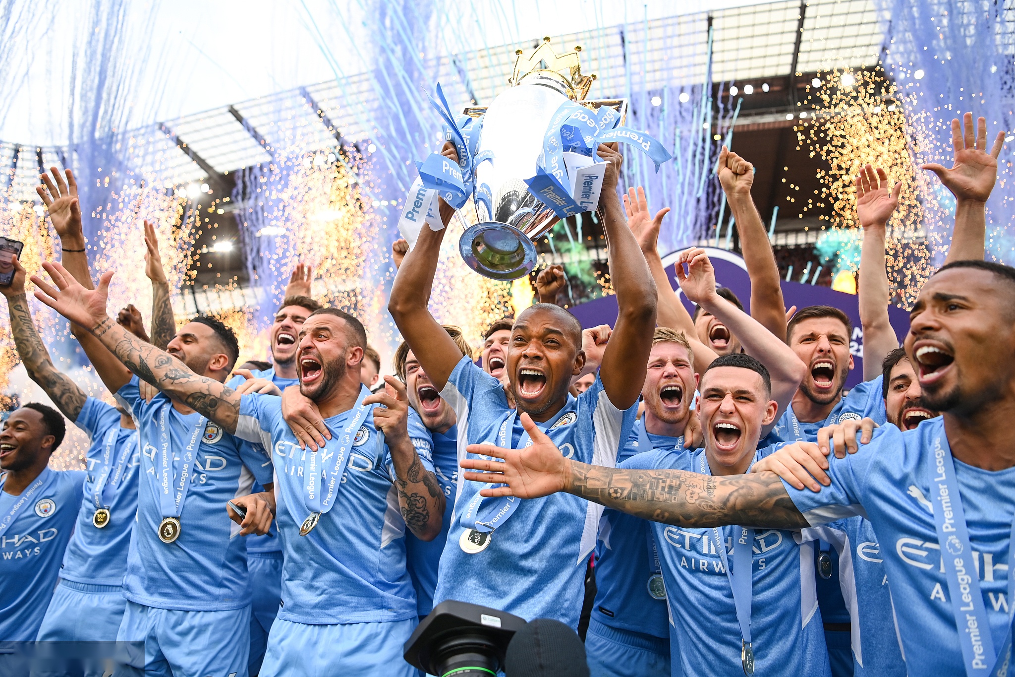 人士的关注 人士的关注